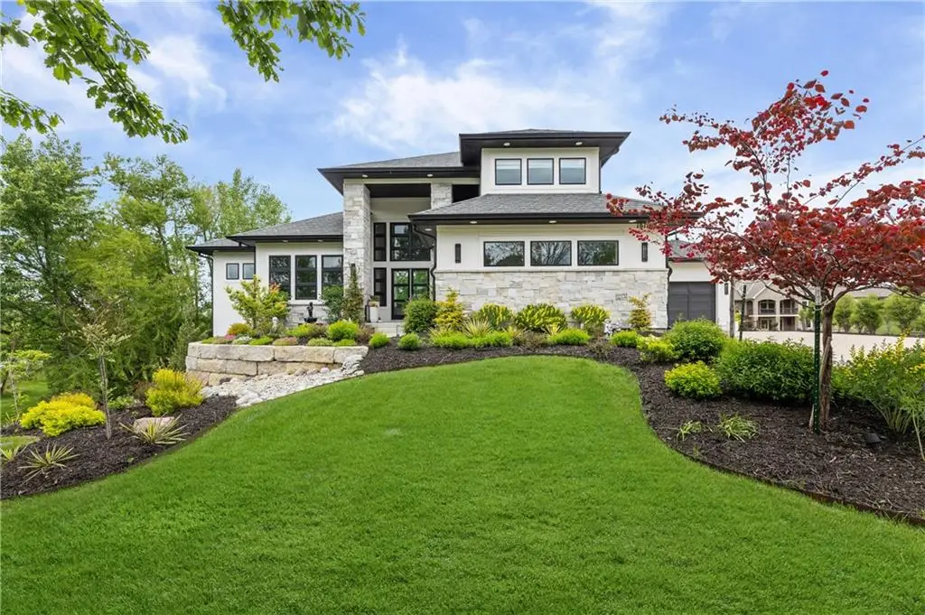 10114 W 152nd Terrace, Overland Park, KS 66221 - #1