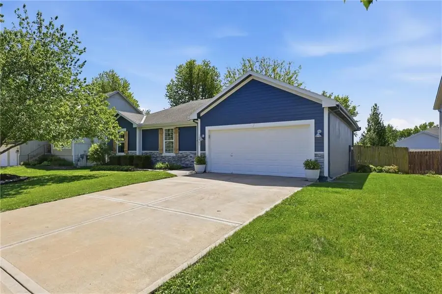 20903 W 224th Street, Spring Hill, KS 66083 - #3