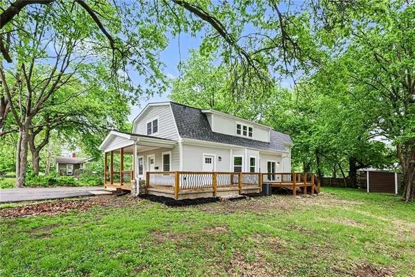 5615 Knox Street, Merriam, KS 66203