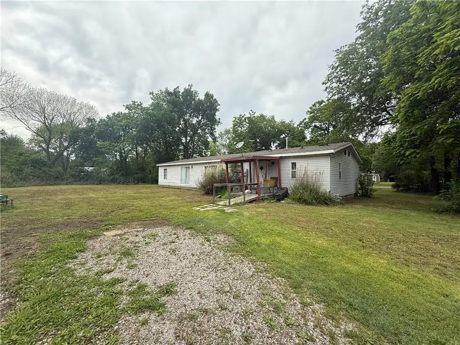 401 W Larch Street, Cherokee, KS 66724 - #2