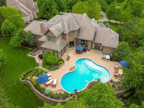 4600 W 146th Street, Overland Park, KS 66224