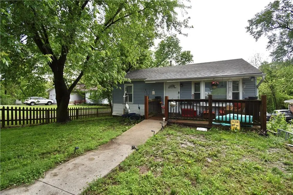 5239 N Bristol Avenue, Kansas City, MO 64119 - #1