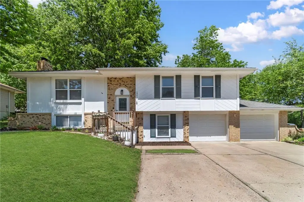 19212 E 15th Street N, Independence, MO 64056 - #1