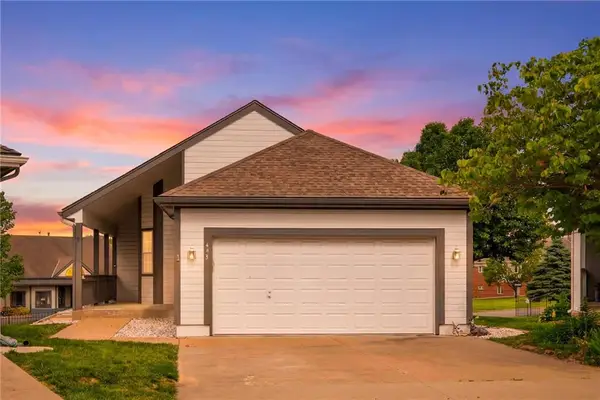 419 NW Wimbleton Court, Blue Springs, MO 64014