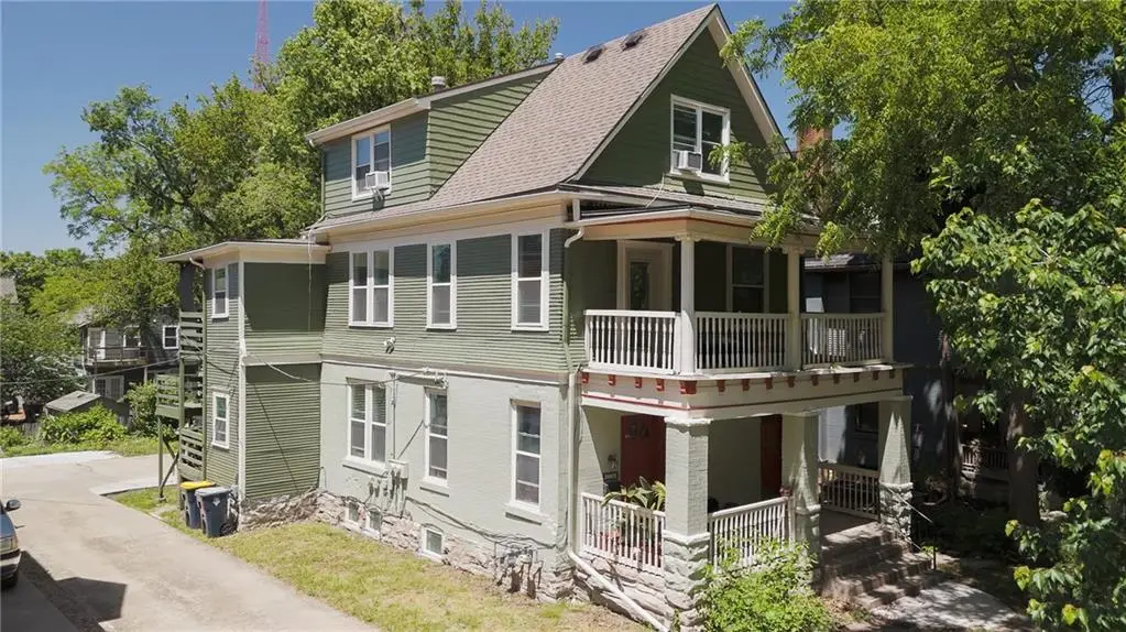 3226 Campbell Street, Kansas City, MO 64109 - #1