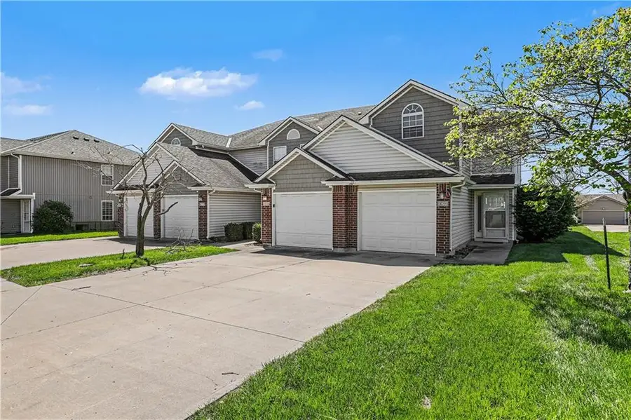 920-924 SW Imperial Lane, Lees Summit, MO 64064 - #2