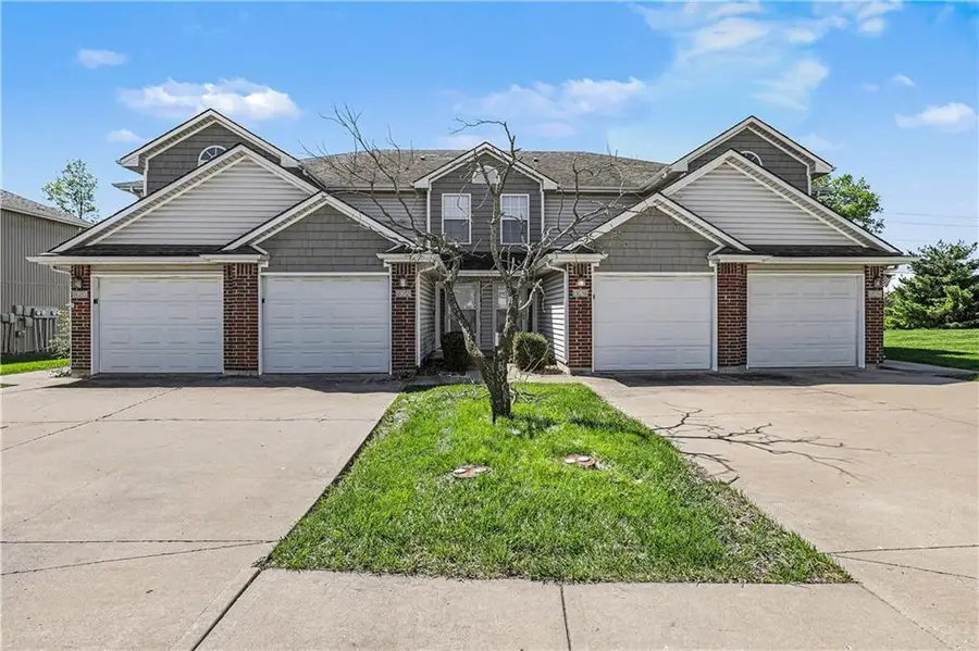 920-924 SW Imperial Lane, Lees Summit, MO 64064 - #3