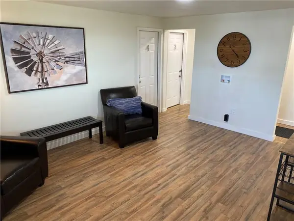 8705 E 63rd Trafficway, Kansas City, MO 64133