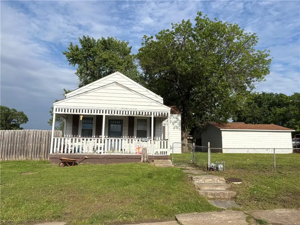 217 N 9th Street, Humboldt, KS 66748 - #1