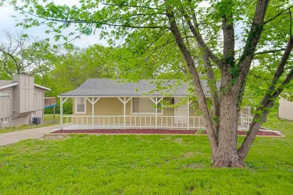 4833 Farley Avenue, Kansas City, MO 64129 - #2