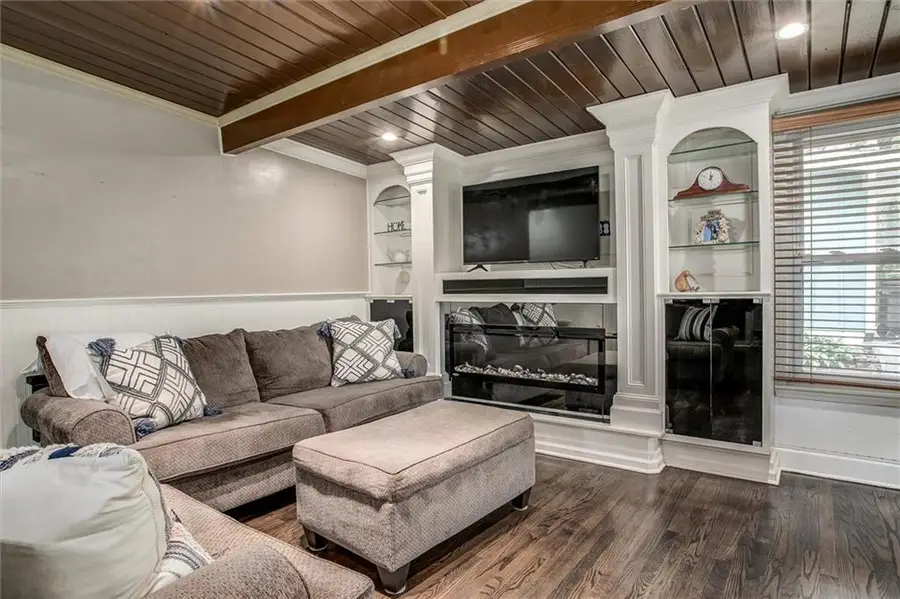 2817 Collin Street, Independence, MO 64052 - #2