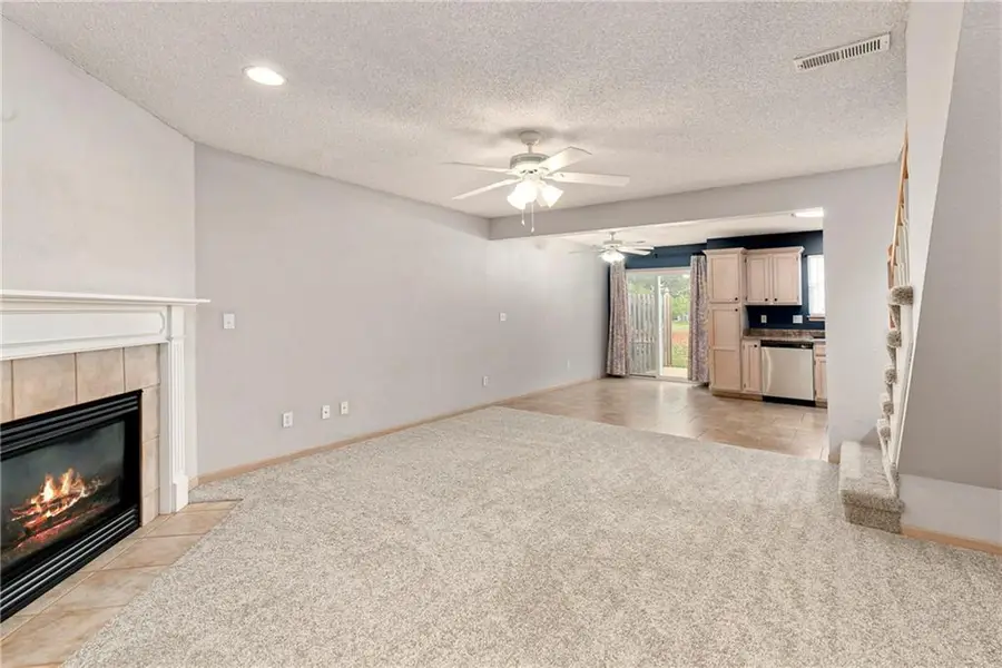 1327 SE Broadway Circle, Lees Summit, MO 64081 - #3