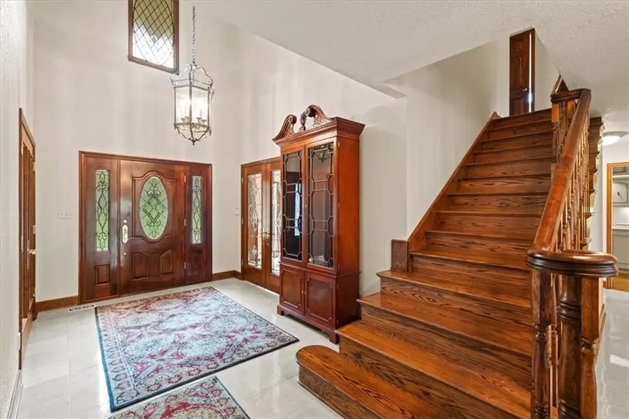 3600 W 119th Terrace, Leawood, KS 66209 - #3