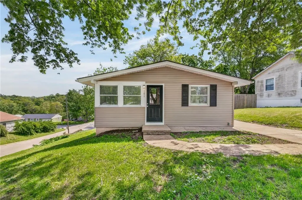 101 Rader Street, Platte City, MO 64079 - #1