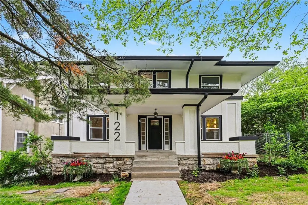 122 E 59th Street, Kansas City, MO 64113 - #1