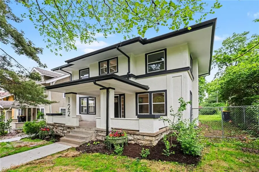 122 E 59th Street, Kansas City, MO 64113 - #2