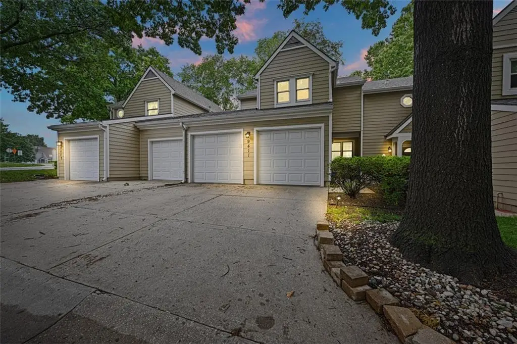 9411 W 119th Terrace, Overland Park, KS 66213 - #1