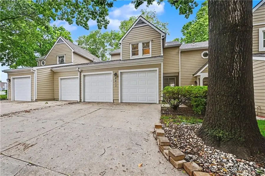 9411 W 119th Terrace, Overland Park, KS 66213 - #2