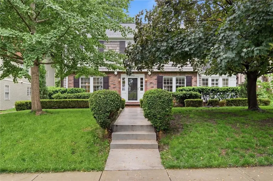 443 W 66th Terrace, Kansas City, MO 64113 - #3