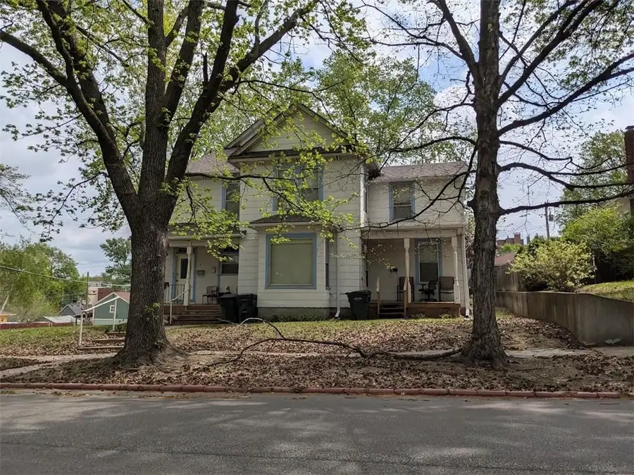 1101 S Broadway Street, Leavenworth, KS 66048 - #3