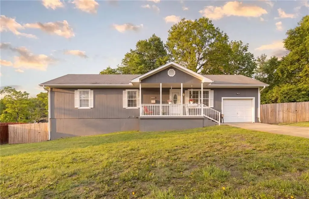 900 Oak Terrace, Knob Noster, MO 65336 - #1
