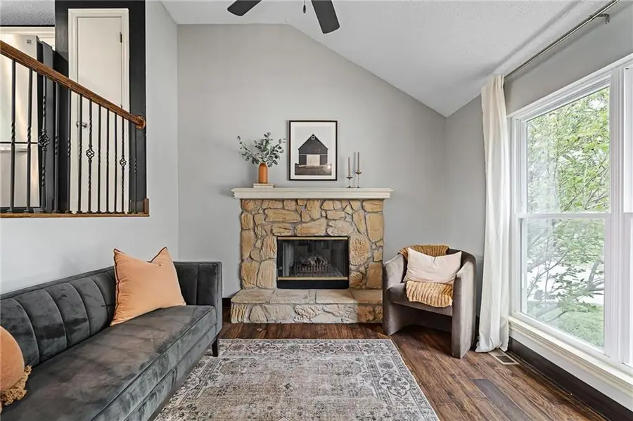 21505 W 50th Street, Shawnee, KS 66226 - #3