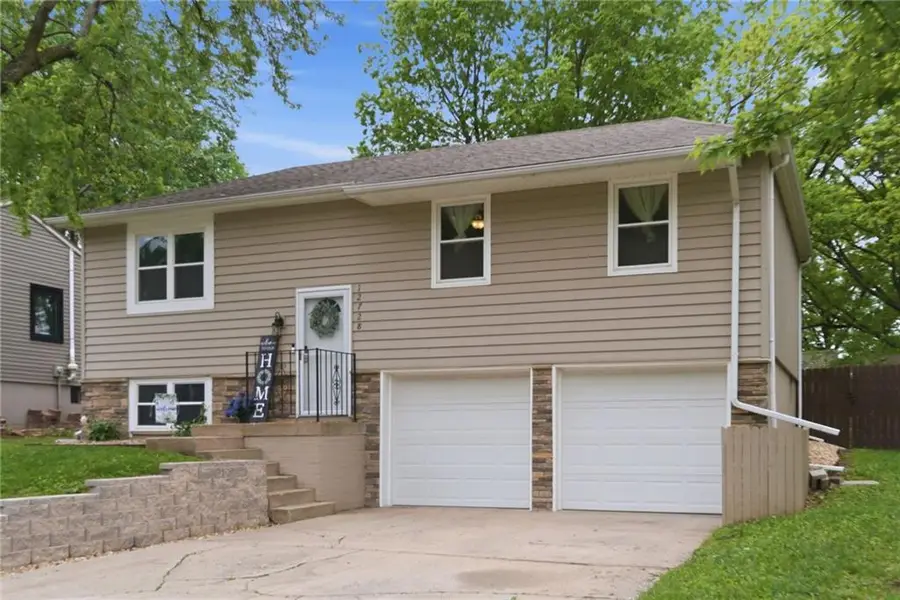 12728 S Sycamore Street, Olathe, KS 66062 - #3