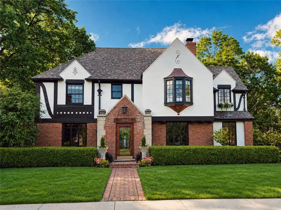 804 W 63rd Street, Kansas City, MO 64113 - #3