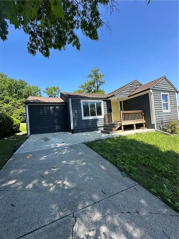 3618 E Gregory Boulevard, Kansas City, MO 64132 - #1