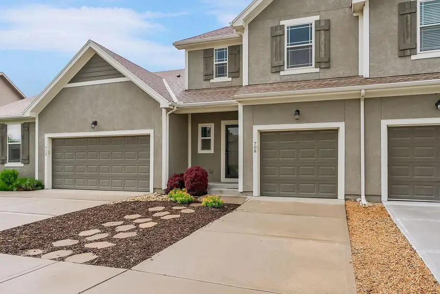 708 W Shawnee Court, Gardner, KS 66030 - #2
