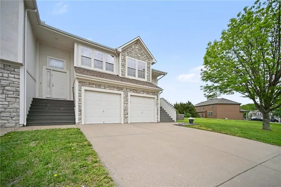 7537 Mccoy Street, Shawnee, KS 66227 - #2