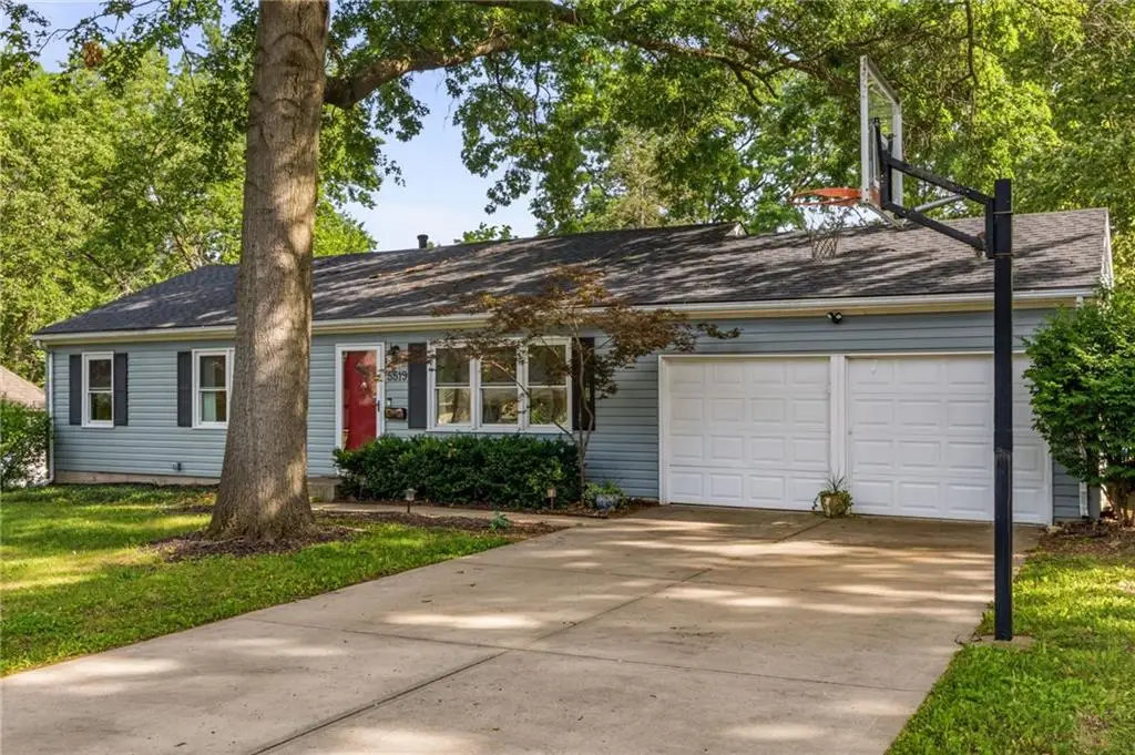 5519 W 101st Street, Overland Park, KS 66207 - #1