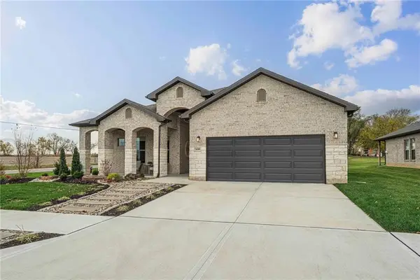 18520 W 195th Street, Spring Hill, KS 66083