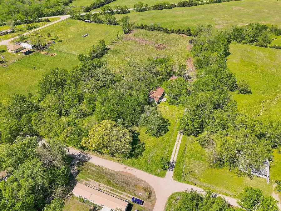 442 128th Terrace, Fort Scott, KS 66701 - #2