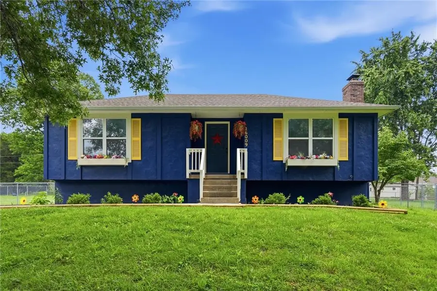 16009 Eastern Avenue, Belton, MO 64012 - #2