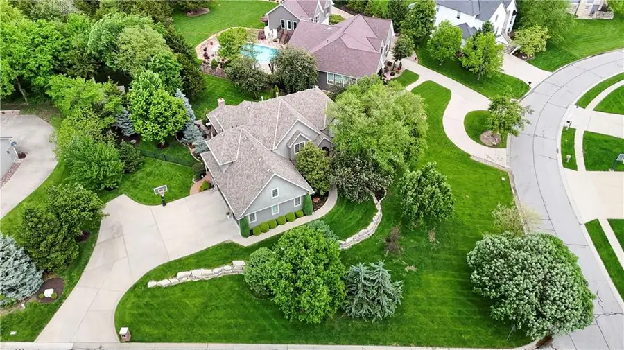 19212 W 64th Terrace, Shawnee, KS 66218 - #3