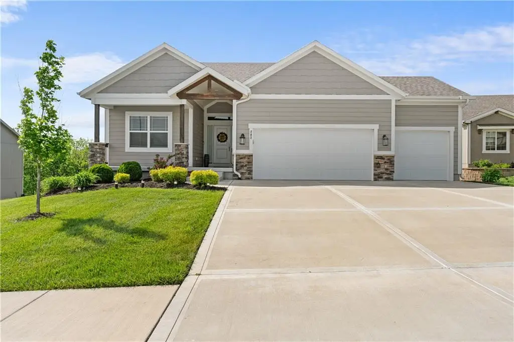 202 NW Joshua Drive, Lees Summit, MO 64081 - #1