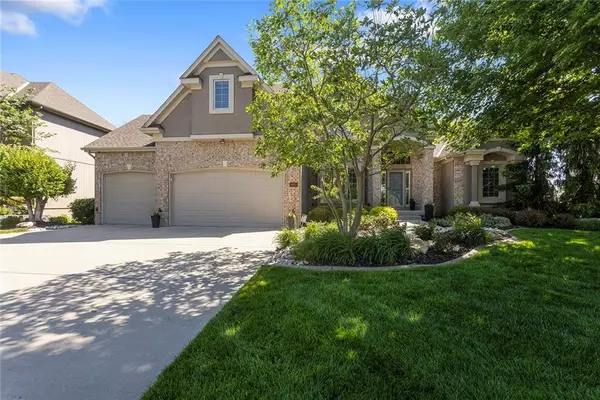 8915 N Lewis Avenue, Kansas City, MO 64157