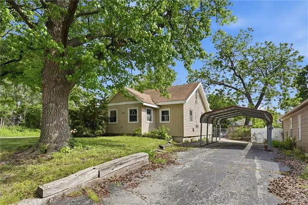 2901 W 43rd Terrace, Kansas City, KS 66103