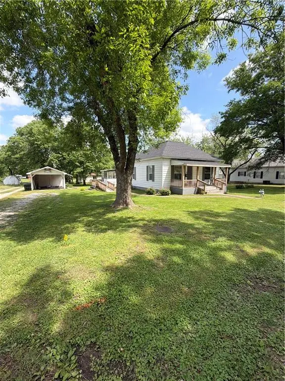 222 Central Street, Humboldt, KS 66748