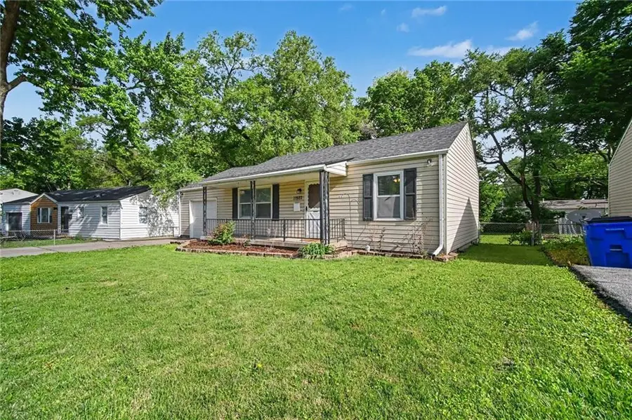 11522 W 70th Street, Shawnee, KS 66203 - #3