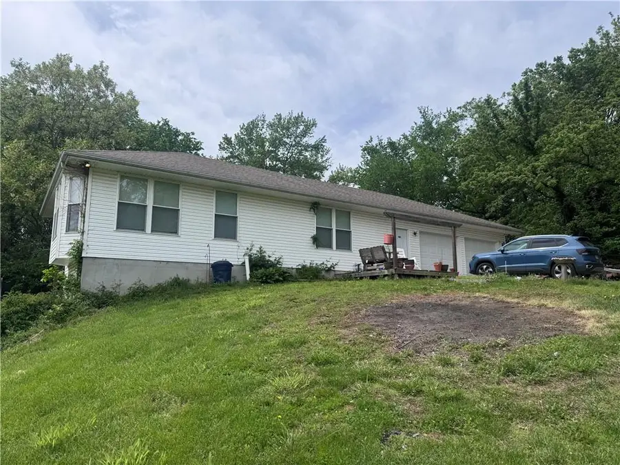 32506 E Stony Point School Road, Grain Valley, MO 64029 - #2