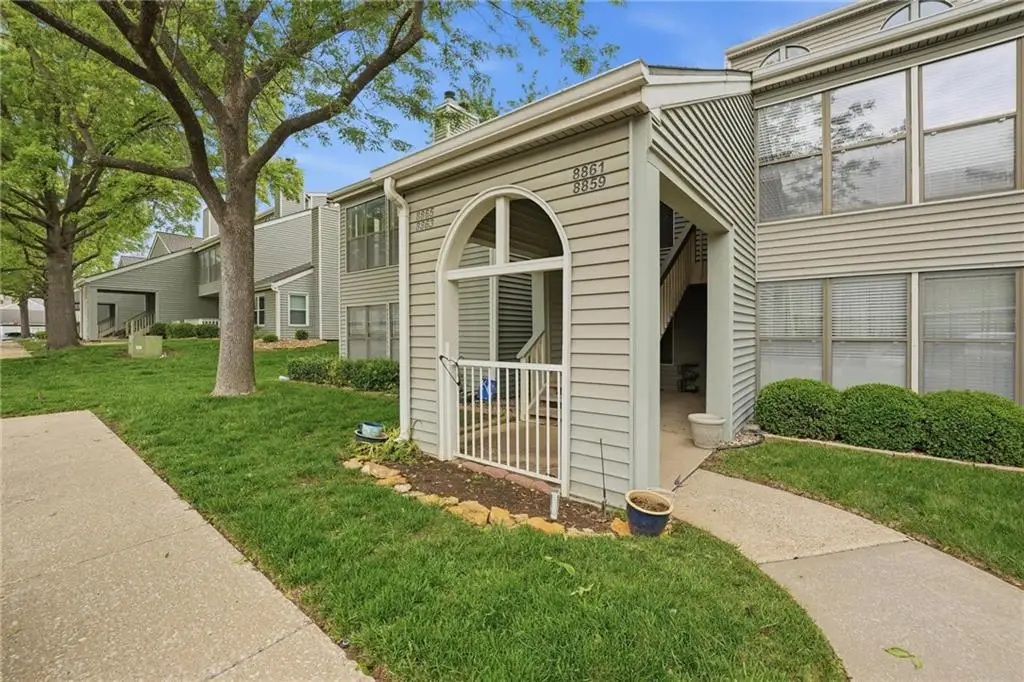 8861 W 106th Terrace, Overland Park, KS 66212 - #1
