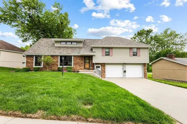506 Meadowcrest Court, St Joseph, MO 64506