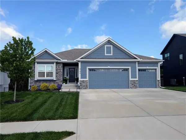 2104 Foxtail Drive, Kearney, MO 64060