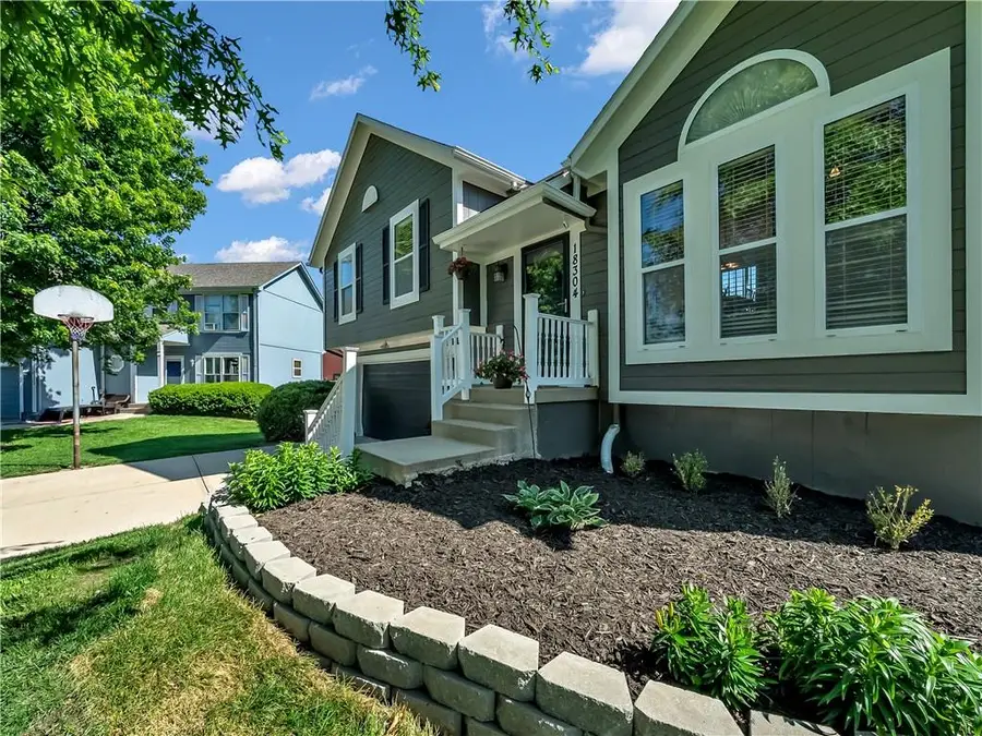 18304 W 161st Terrace, Olathe, KS 66062 - #3