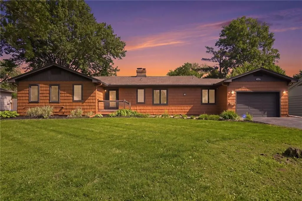 1316 E 108th Street, Kansas City, MO 64131 - #1