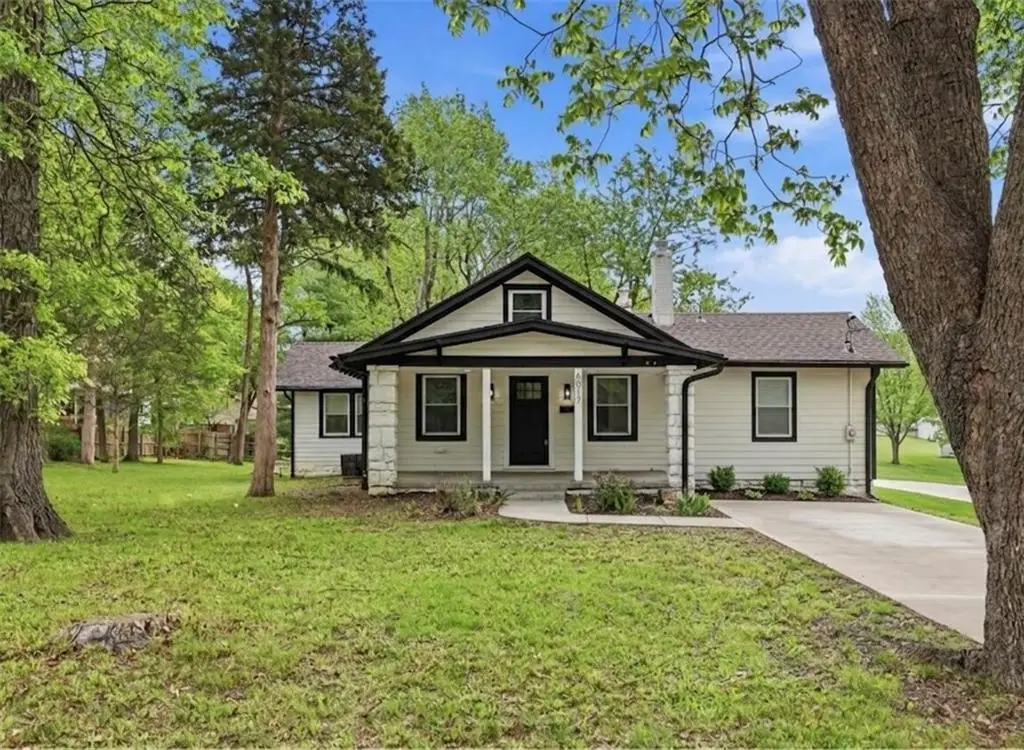 6017 Mastin Street, Merriam, KS 66203 - #1