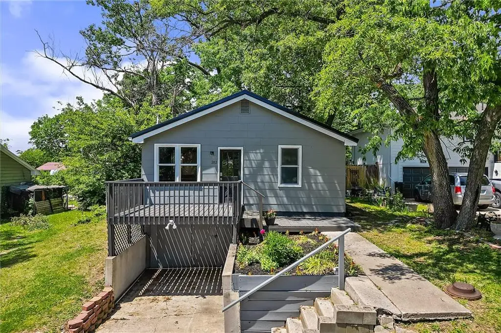 202 N Titus Avenue, Excelsior Springs, MO 64024 - #1