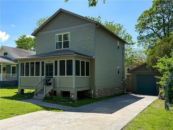 2035 Barker Avenue, Lawrence, KS 66046